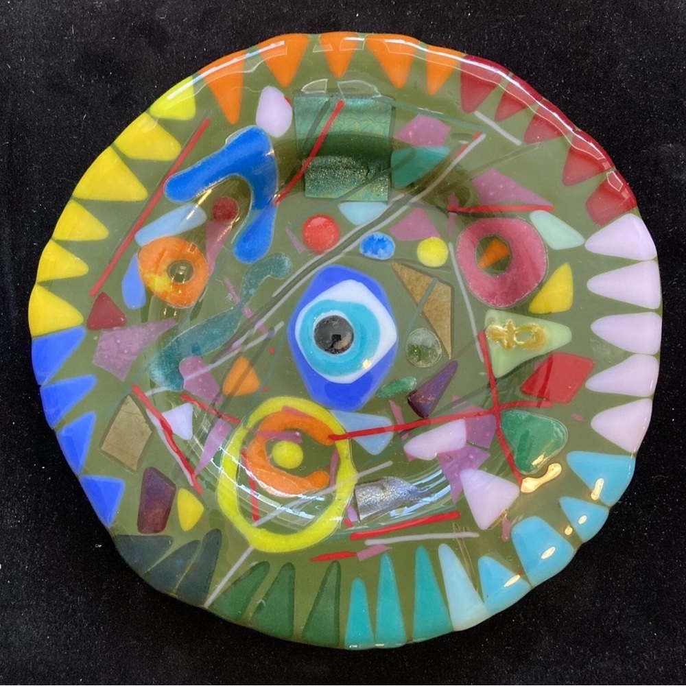 Mermaids Treasure 2”Fused Art Glass Heart Design Original Handmade 8”Plate
